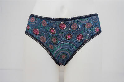 Beautiful Women's Combed Cotton Elastane with Allover print Briefs